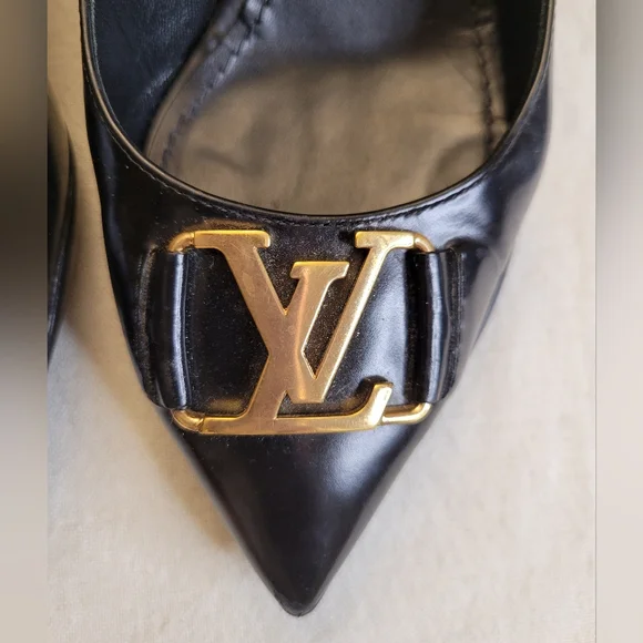 Authentic Louis Vuitton Candice Black Leather Pumps - Picture 5 of 13